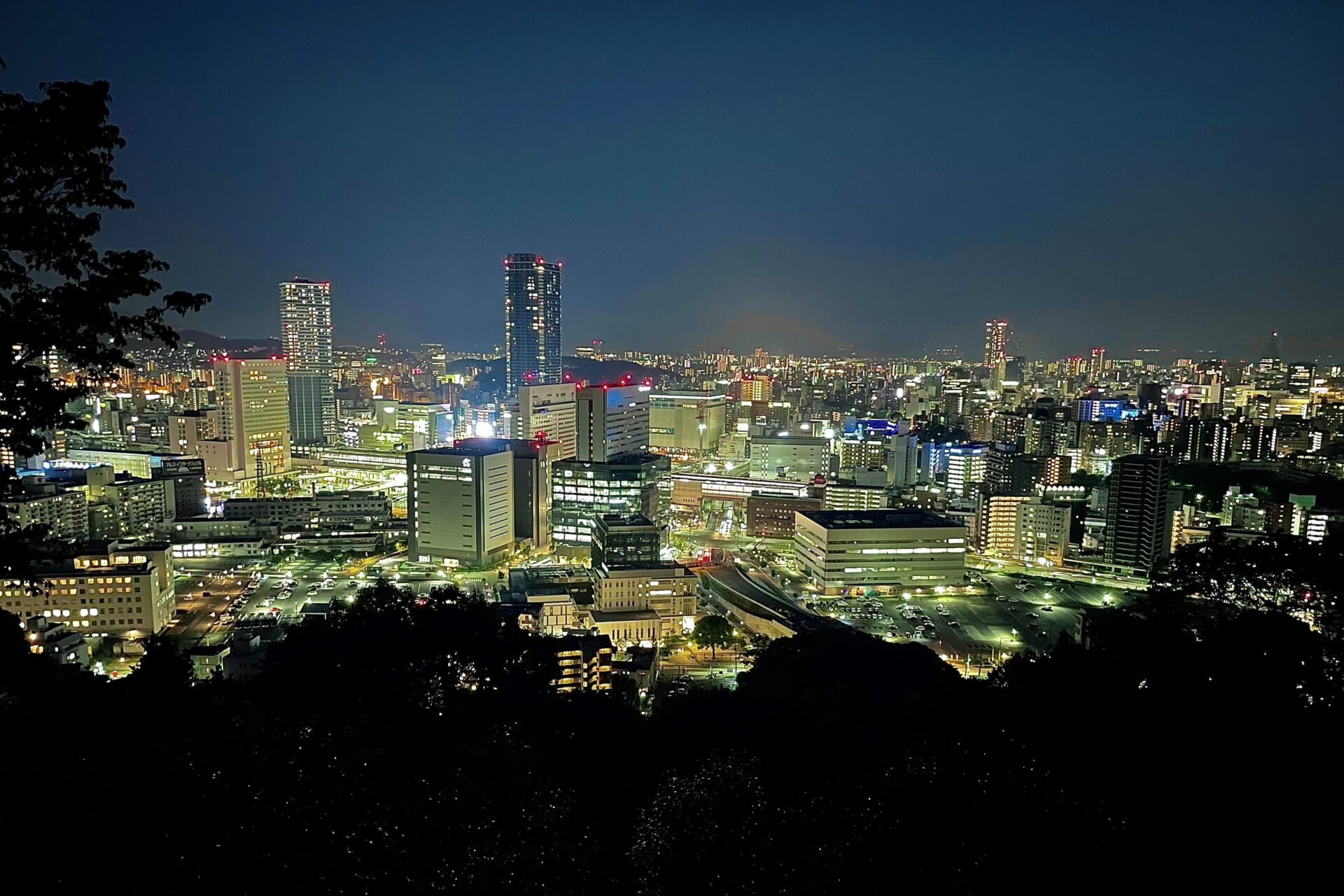 広島駅北口の夜景