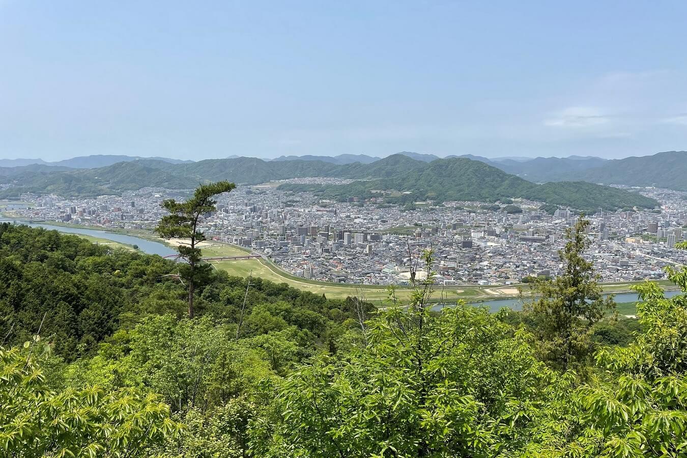 松笠山八畳岩からの眺望